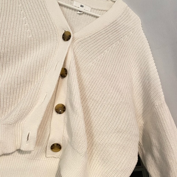 White Cardigan Sweater - Picture 4 of 5